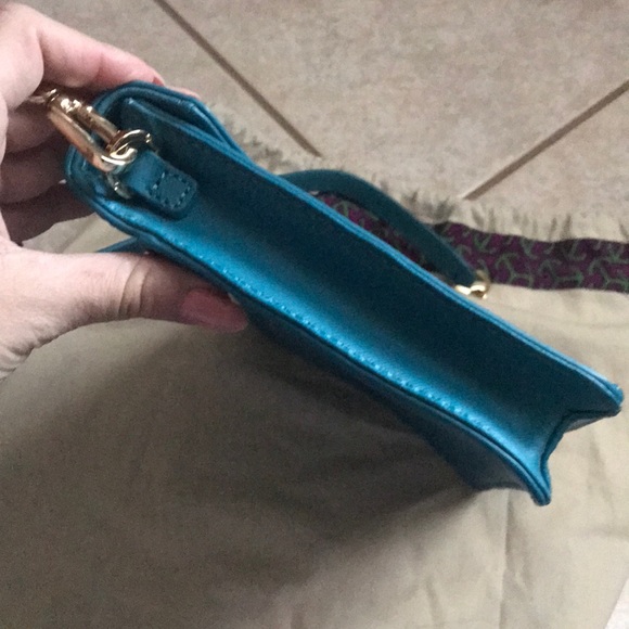 SOLD Tory Burch Aqua envelope clutch - Picture 2 of 8